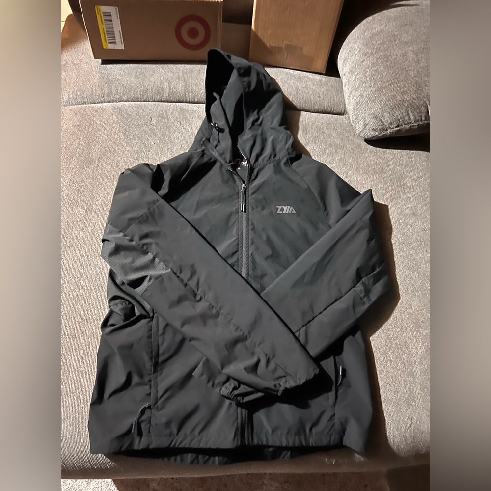 ZYIA woman’s Charcoal Windbreaker Jacket Black